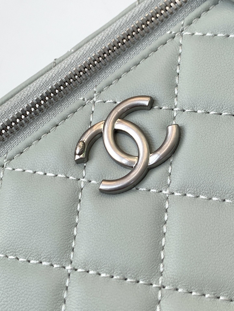 Ch**el cosmetic bags